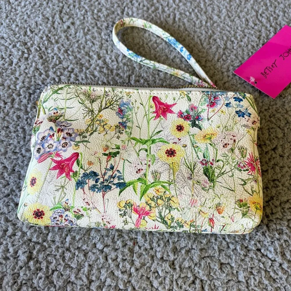 BETSEY JOHNSON  Wristlet Pouch Womens One Size Floral White Gold Wrist Strap